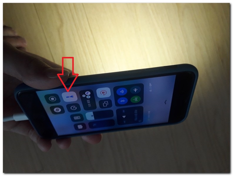 아이폰 손전등 끄기 키는 법