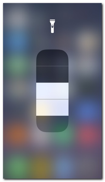 아이폰 손전등 밝기 조절하기